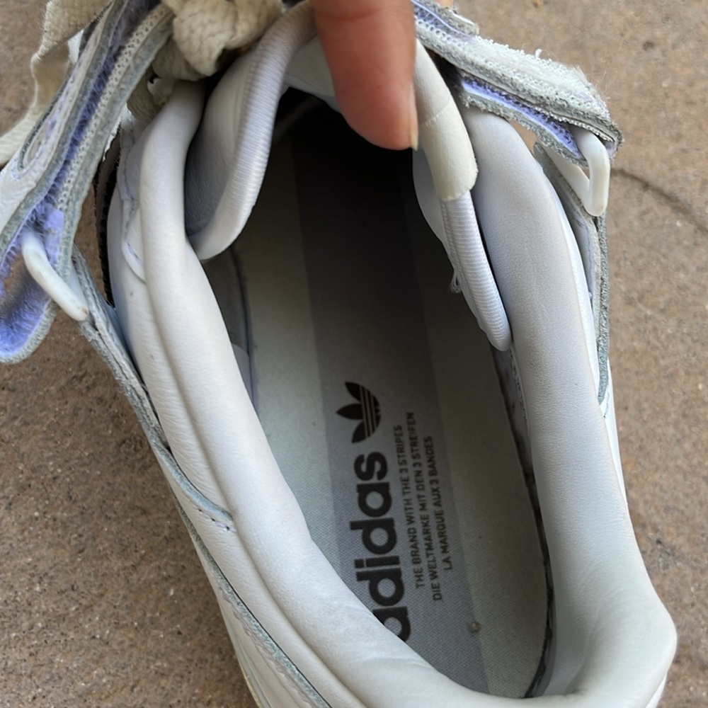 Adidas - Picture 4 of 8
